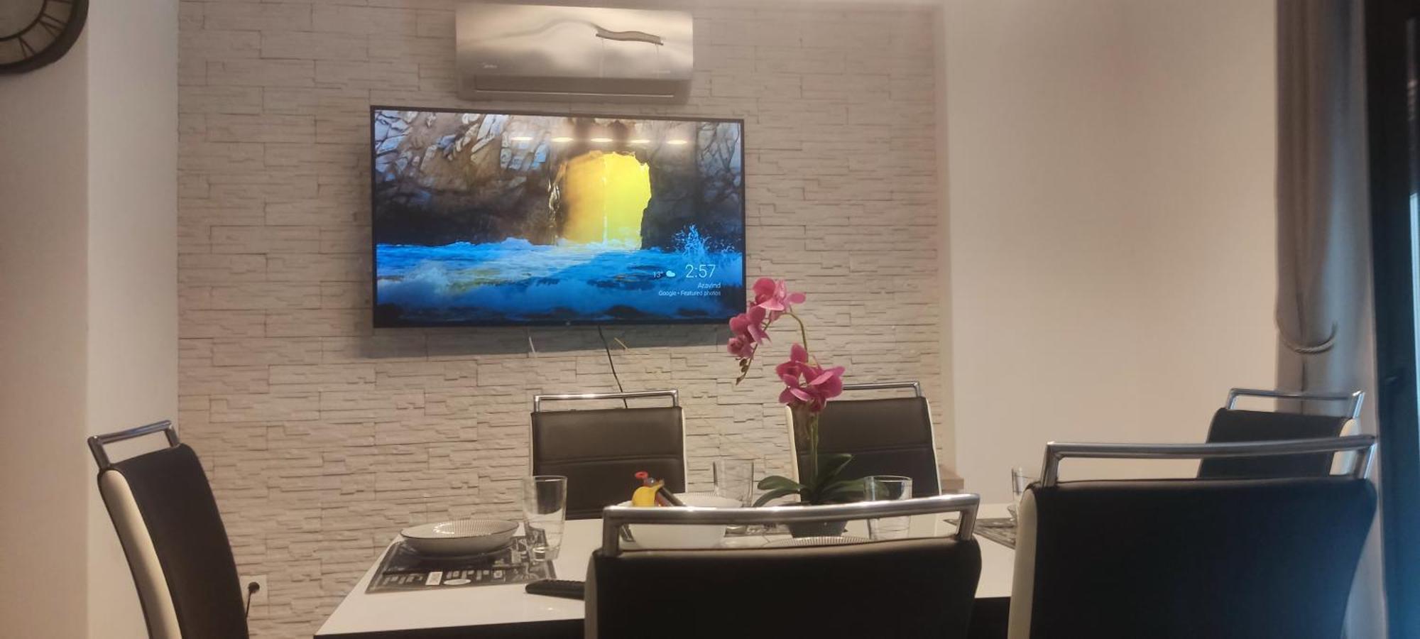 Fabilicious Suites - 2 Apartments- Romantic Jacuzzi & Spacious Family Comfort 雅典 外观 照片